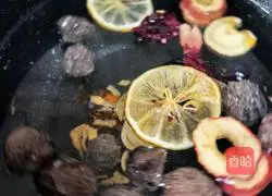 Illustration of homemade sour plum soup 1