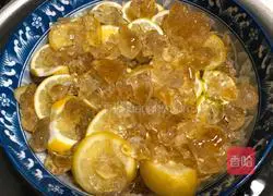 Illustration of how to make lemon paste 6