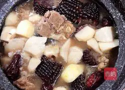 Illustration of how to make healthy taro ribs soup 14