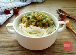 Illustration of how to make eggplant braised noodles 11