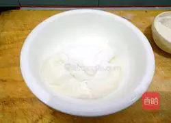 Illustration of making dough cakes 4