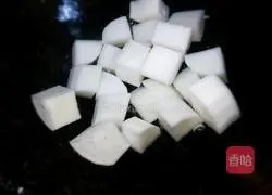 Illustration of how to make beef brisket and radish soup 4