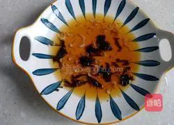 Illustration of how to make carrot, mushroom and meat dumplings 15