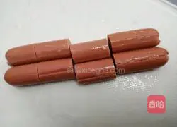 Illustration of how to make ham sausage candy 2