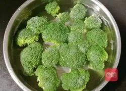 Ham and egg fried cheese Illustration of how to make noodles 1