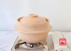 Illustration of how to make mushroom, corn, carrot and chicken soup 7