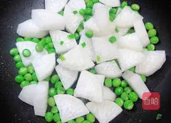 Illustration of how to make radish and meatball soup 10