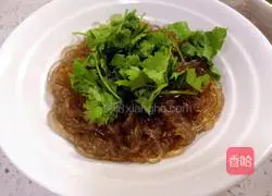 Illustration of spicy and sour vermicelli mutton soup 4