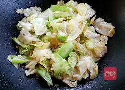 Illustration of how to make stir-fried cabbage 11