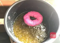 Illustration of how to make dragon fruit alkaline water bagels 8