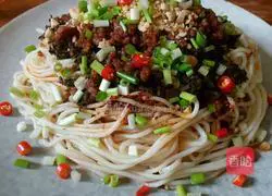 Illustration of how to make Yibin noodles 13