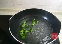 Vegetable Fried Noodles and Fish Baby Food Nutritional Recipe Recipe Illustration 2