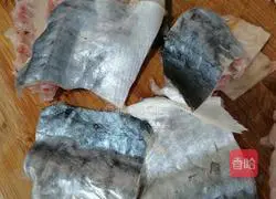 Illustration of how to make mackerel meatball soup 2