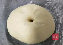 Illustration of how to make yam and bean paste buns 11