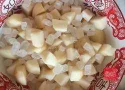 Illustration of how to make rock sugar snow pear (super simple and low-end version) 3