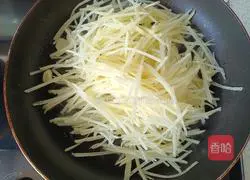 Illustration of making potato shredded pocket cake 9