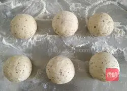 Red date steamed buns Practice illustration 11