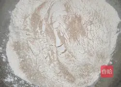 Illustration of how to make fancy pumpkin rolls 2