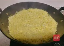 Illustration of making braised beans and noodles 11