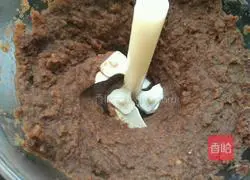 Illustration of how to make red date bean paste buns 4