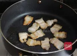 Illustration of how to make fried rice cakes with kimchi 4