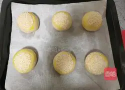 Illustration of how to make hamburgers 18