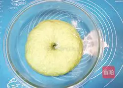 Illustration of how to make mulberry leaf steamed buns 9