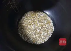 Illustration of how to make millet and multigrain porridge 5