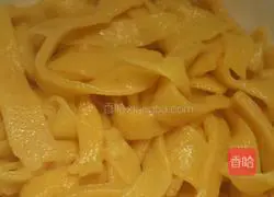 Illustration of how to make pumpkin hand-rolled noodles 10