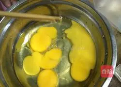 Illustration of how to make stuffed eggs 2