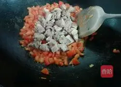 Illustration of how to make tomato stewed beef brisket 9