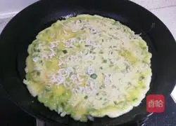 Illustration of how to make green pepper and shrimp cakes 10