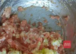 Illustration of how to make tomato and pork meatballs from Mingchu Private Kitchen 3