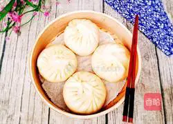 Illustration of how to make pork and green onion stuffed buns 14