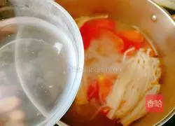 Illustration of making beef bone soup with enoki mushroom, tomato and coconut juice 13
