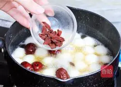 Illustration of how to make sweet-scented osmanthus brown sugar rice dumplings 11