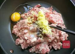 Illustration of how to make dumplings stuffed with sophora flower stuffing 5