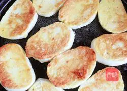 Illustration of how to make pan-fried steamed buns 5