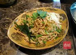 Illustration of how to make Korean cold noodles 7