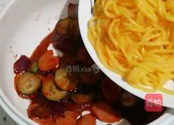 Illustration of how to make fried noodles 12