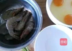 Illustration of how to make steamed egg custard with shrimp 1