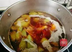 Cordyceps Flower, Lettuce and Chicken Soup Illustration 13