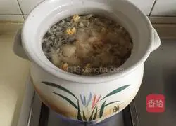 Illustration of how to make Tremella and Lotus Seed Soup 9