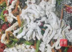 Illustration of how to make simple fish-flavored shredded pork 10