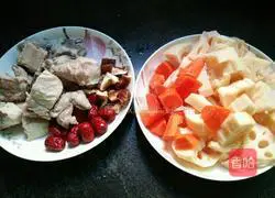 Mushroom, Carrot, Lotus Root and Pork Ribs Soup Illustration 6