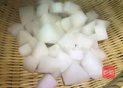 Illustration of how to make radish stewed mutton 12