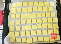 Illustration of how to make handmade biscuits 12