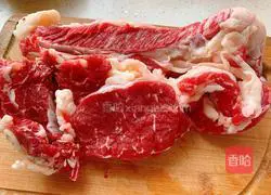 Illustration of how to make beef noodles 1