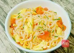 Tomato Illustration of how to make egg noodles 16