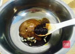 Illustration of how to make Chongqing noodles 3